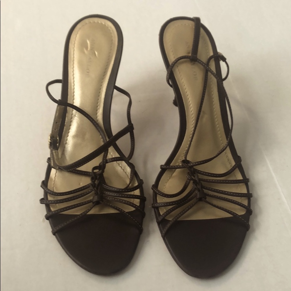 Ann Taylor Brown Sandals with 2 Inch Heel size 8